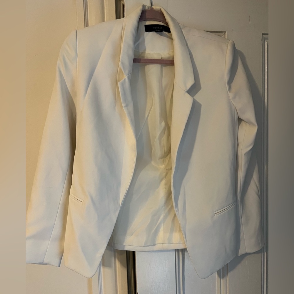 Forever 21 white blazer, small